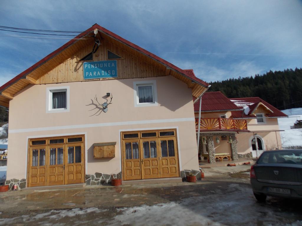 Pensiunea Paradiso Poiana Teiului Exterior foto