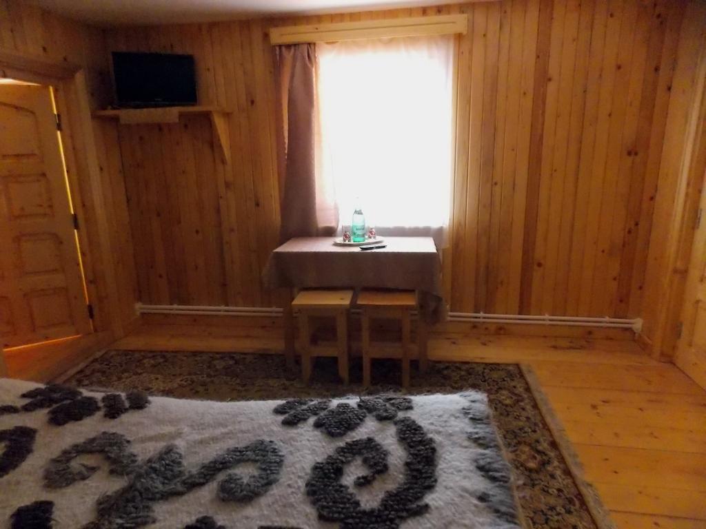 Pensiunea Paradiso Poiana Teiului Zimmer foto